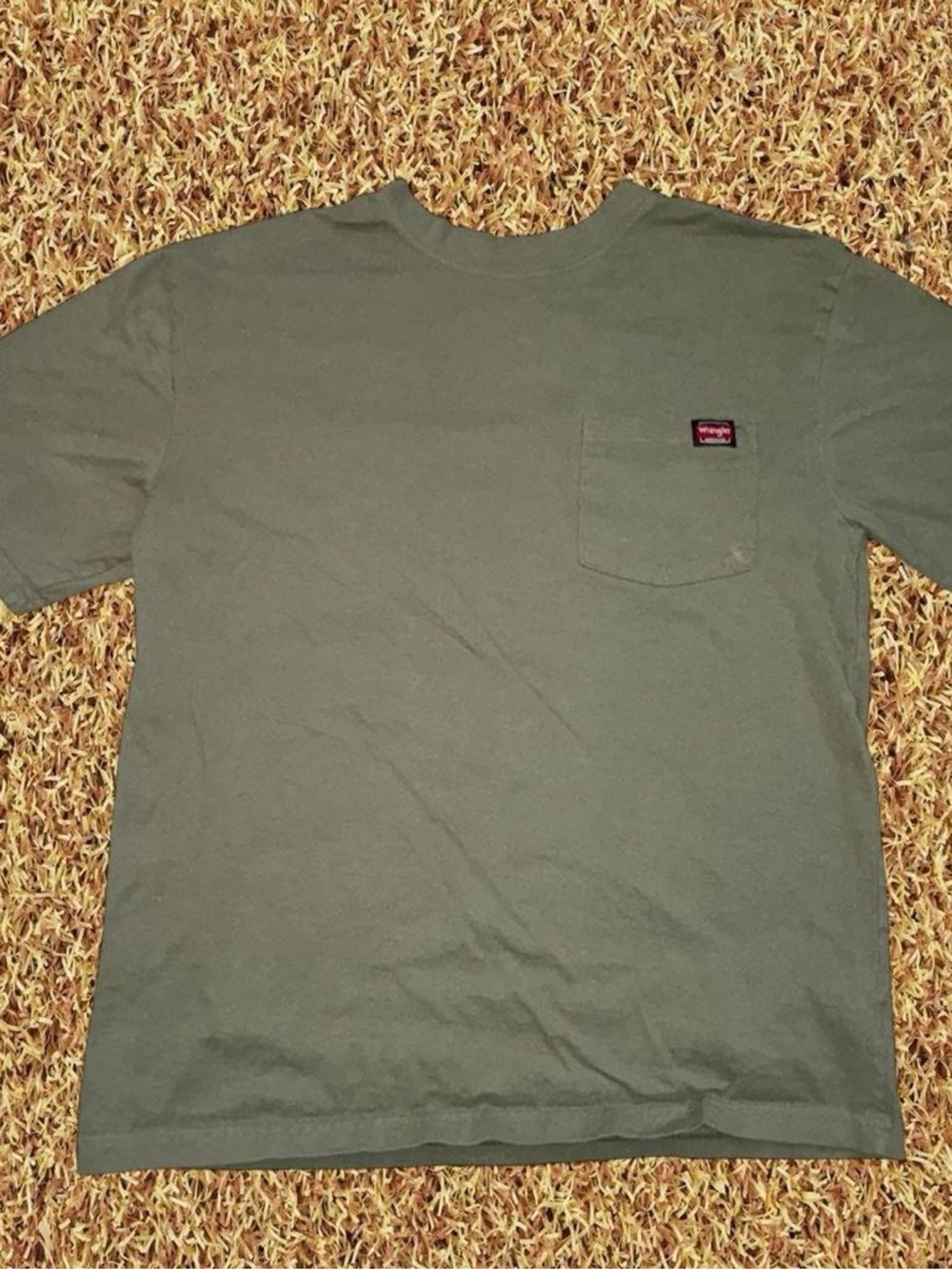 Men’s Wrangler green workwear pocket tee Size M #workwear #tee